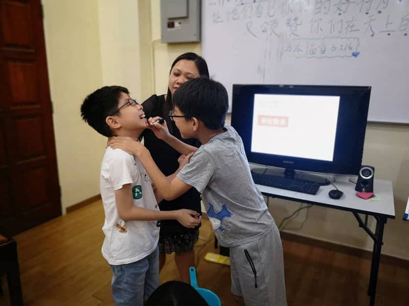 大班课堂上的孩子们